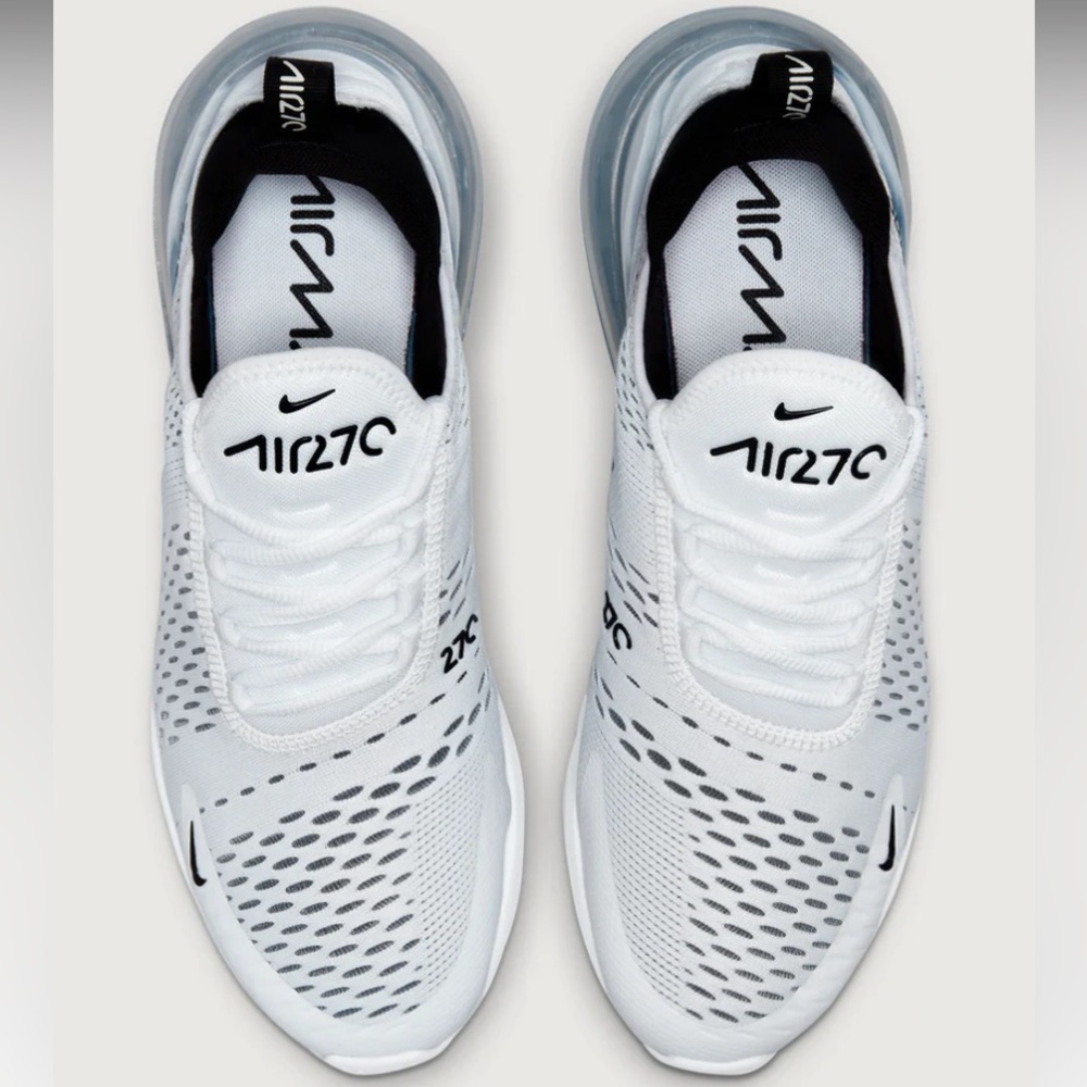 Nike Women's Air Max 270 Sneaker Black White 6.5 - Picture 14 of 16